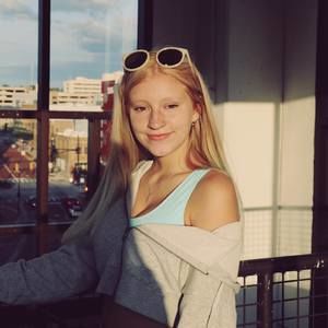 Meet your Posher, Gabby